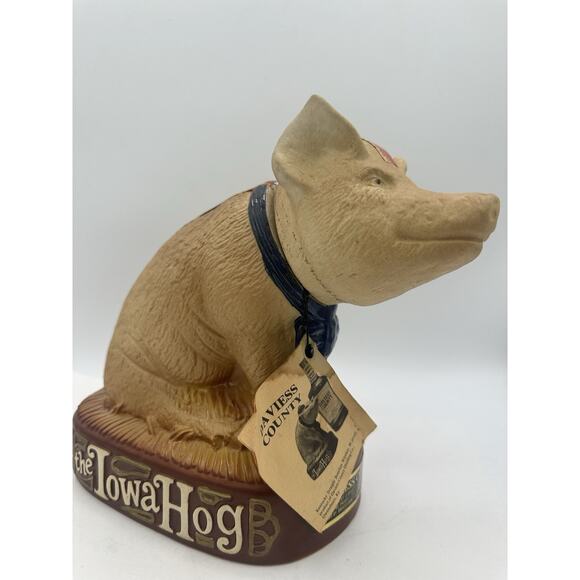 The Iowa Hog, Daviess County 1978 Liquor Decanter, Ceramic, Blue Ribbon. - Picture 1 of 7
